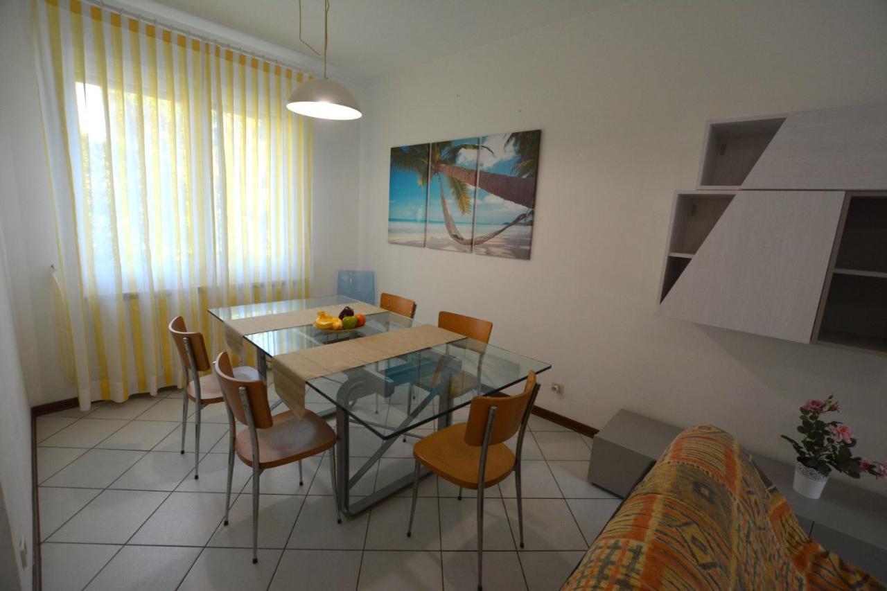 Villa A Lignano Pineta Линьяно-Саббьядоро Экстерьер фото